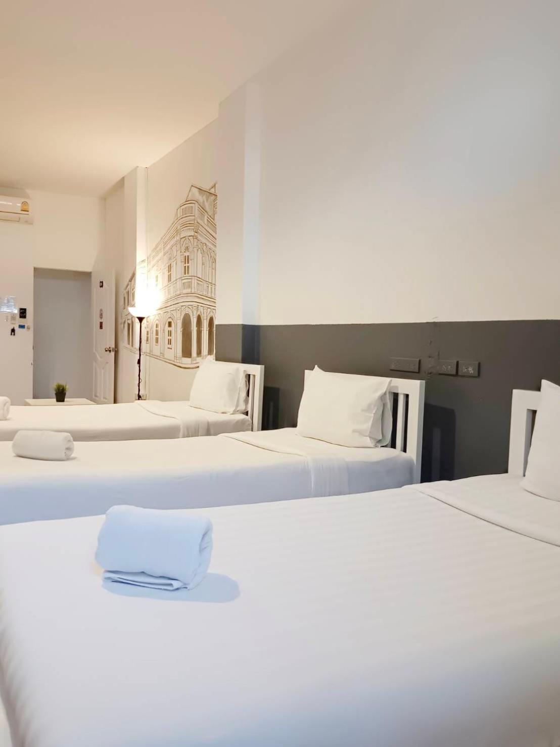 Chino Town At Yaowarat Phuket - Sha Plus Rom bilde